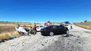Burdur'da yol ayrımında dehşet anları: Üç aracın karıştığı kazada acı bilanço
