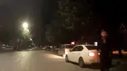 Trafikte selektör gerilimi: Önce küfür etti, sonra aracın önüne kırdı