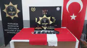 Dora'nın keskin burnu zehir tacirlerine geçit vermedi: Binlerce içimlik madde ele geçirildi