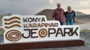 Karavanla Türkiye turuna çıkan Fransız çiftin durağı Meke Gölü oldu