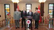 Savunma diplomasisinde kritik temas: Bakan Güler Arnavut mevkidaşıyla buluştu