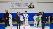 Sivas'ta karate rüzgarı: 200 sporcu madalya için ter döktü