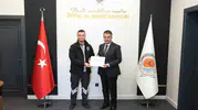 Samsun'da saniyelerle yarışan kahramanlık: Güvenlik görevlisinden hayat kurtaran hamle