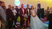 Adana'daki düğünde takı yerine canlı sürpriz: Damat şaşkınlığını gizleyemedi