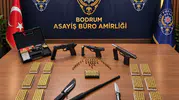 Bodrum gecelerinde dehşet anları: Siyah araçtaki şüphelilerin cephaneliği şoke etti