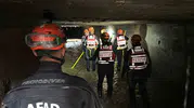 Sarıyer'deki sel felaketinde kayıp üç kişiden haber yok: Ekipler atık su kanallarını didik didik arıyor