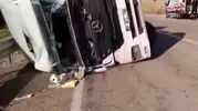 Kilis-Hatay yolunda korkutan kaza: Tonlarca ağırlıktaki tır devrildi