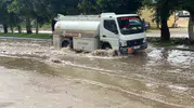 Mersin'de kabus dolu saatler: Erdemli'de yollar nehre döndü, tarım arazileri sular altında kaldı