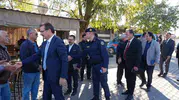 Salihli'de saha mesaisi: Kaymakam Güldoğan halkın kapısını çaldı