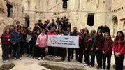 Sıralar manastıra taşındı: Niğdeli gençler tarihin içinde ders başı yaptı