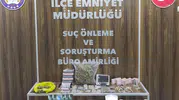 Gaziemir'de zehir tacirlerine ağır darbe: Evleri adeta uyuşturucu laboratuvarına çevirmişler