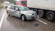 Erzurum'da dört aracın karıştığı zincirleme kaza ucuz atlatıldı