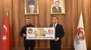 Sason'da bir kavanoz bal servet değerinde: Rekor satışın geliri üreticiye ulaştı