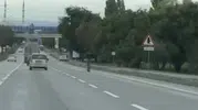 Eskişehir trafiğinde ölümle dans: Scooter sürücüsünün pervasızlığı şoke etti