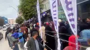Darıca'da ucuzluk çılgınlığı: Cadde kilitlendi, zabıta kepenk indirdi