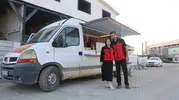 Hataylı genç çiftin tatlı rotası: Dükkanın kapılarını sokaklara açtılar