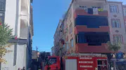 Gelibolu'da panik dolu anlar: Apartman dairesinden yükselen dumanlar mahalleyi ayağa kaldırdı