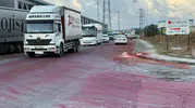 Kapaklı'da şaşkına çeviren manzara: Cadde bir anda kan kırmızısına döndü