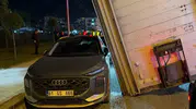 Düzce'de saniyelerle gelen mucize: Dev dorse araçların üzerine devrilmekten son anda kurtuldu