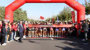 Ankara'da dev organizasyon: 4 bin sporcu başkent sokaklarını maraton alanına çevirdi