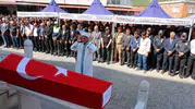 Alacak verecek kavgası bir polis memurunun hayatını kararttı