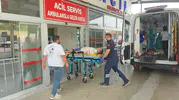 Kozan'da dehşet anları: Güvenlik kamerasına yansıyan kazada motosikletli çift yaralandı