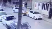 Eskişehir'de dehşet anları: Havaya savrulan motosikletli ölümden döndü