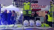 Çivril yollarında jandarmadan hayat kurtaran dokunuş: Sürücülere özel hediye