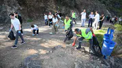 Kemer'in zirvesinde temizlik seferberliği: Sigara izmaritleri azaldı, çevre bilinci yükseldi