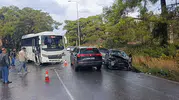 Manavgat'ta dehşet anları: Hurdaya dönen otomobilden sağ çıktı