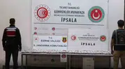 Gümrükte şüpheli hareketler: Kamyonetin koltuk altından çıkanlar şoke etti