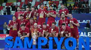 Galatasaray Voleybol Takımı'ndan İddialı Çıkış: Kupa Koleksiyonunun İlk Parçası Geldi