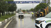 Kütahya’da aniden bastıran sağanak şehri kilitledi