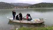 Yozgat'ta köylüler ulaşımı kayıkla sağlıyor