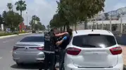 Mersin polisi şüpheli aracı durdurdu 24 kilo esrar yakaladı