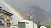 Hakkari’de yağmur dindi gökyüzü renk cümbüşüne döndü