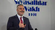 Hakan Fidan Siyasallılar Vakfı üyeleriyle buluştu