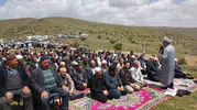 Şuhut köylüleri bereketli bir sezon için yağmur duasına çıktı