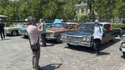 Beyoğlu sokaklarında nostalji rüzgarı Klasik araçlar 19 Mayıs için sahneye çıktı