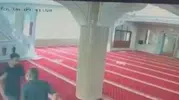Bahçelievler’de camide temizlik yapan imama yumruklu saldırı