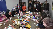 Bitlisli öğrencilerden kanser tedavisi gören çocuklara el emeği bayram hediyesi