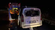 Seyir halindeki hafif ticari araç alevlere teslim oldu