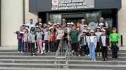 Elazığlı öğrenciler topladıkları kapaklarla çevreye nefes oldu