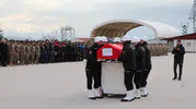 Şehit polis memuru Emrah Koç memleketi Van’da son yolculuğuna uğurlandı