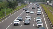 Tatilciler yollara döküldü Bolu geçişinde trafik kilitlendi