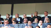 Prens William İstanbul’da UEFA finalini tribünden izliyor