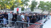 Eyüpsultan Camii bayram sabahı doldu taştı