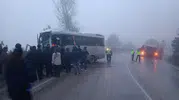 Bolu Mudurnu yolunda sis kazası 3 kişi ağır yaralandı