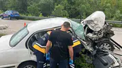 Reşadiye yolunda kamyonet otomobile çarptı 5 yaralı