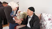 Bakan Göktaş bayramı sahada geçirdi